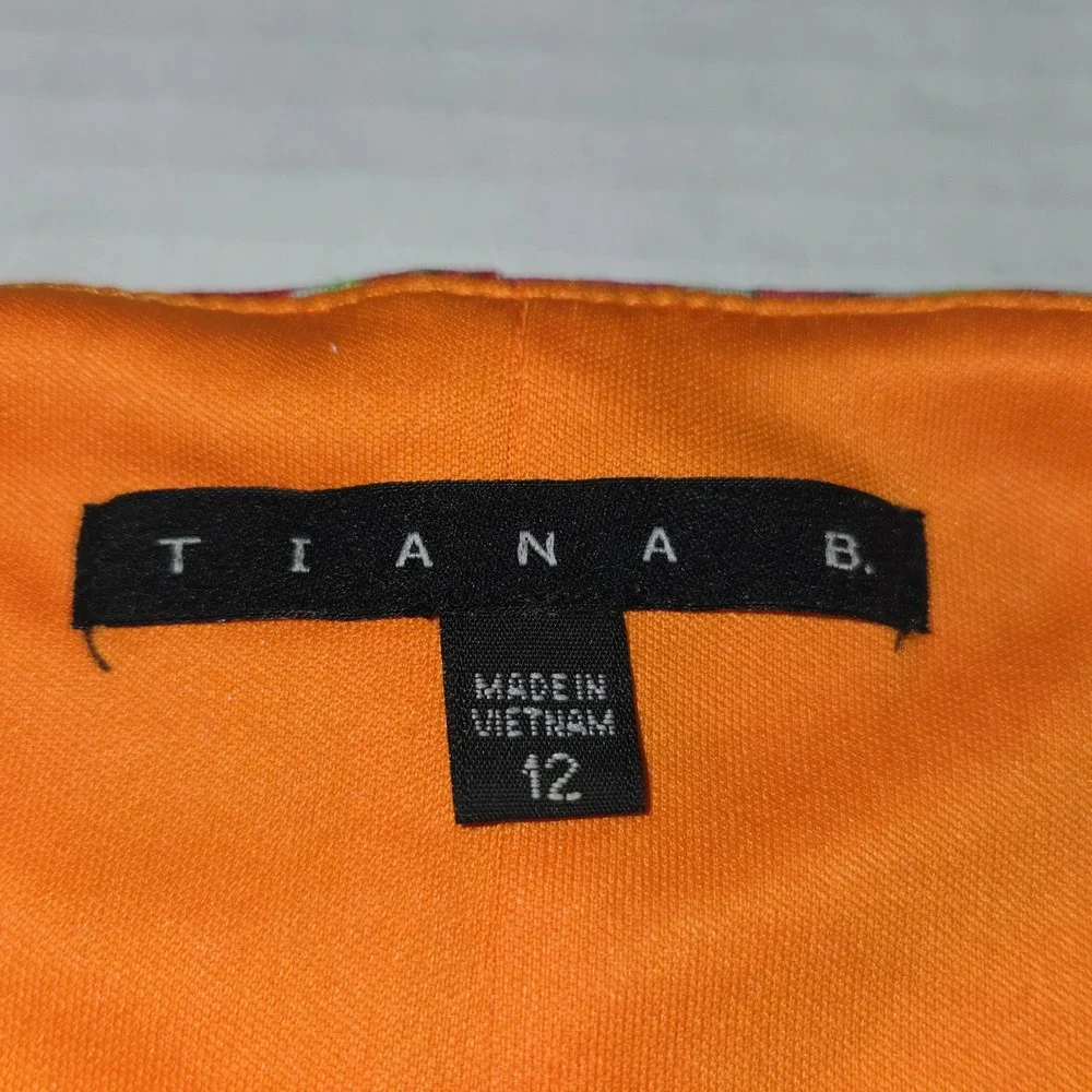 Tiana B. tiana floral